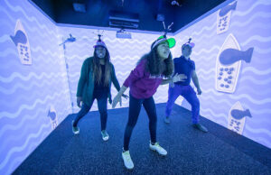 U.K. high tech entertainment premieres in The Colony Electric Gambox participants